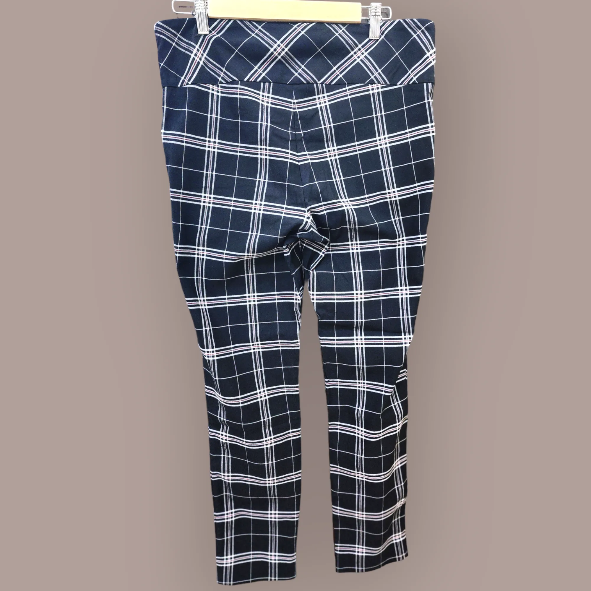 Black High-Waist Checks Pants