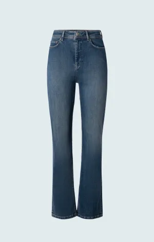 Marianne True Straight Leg Jean